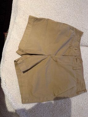 American Eagle Outfitters Men's Tan Flat-Front Shorts 32